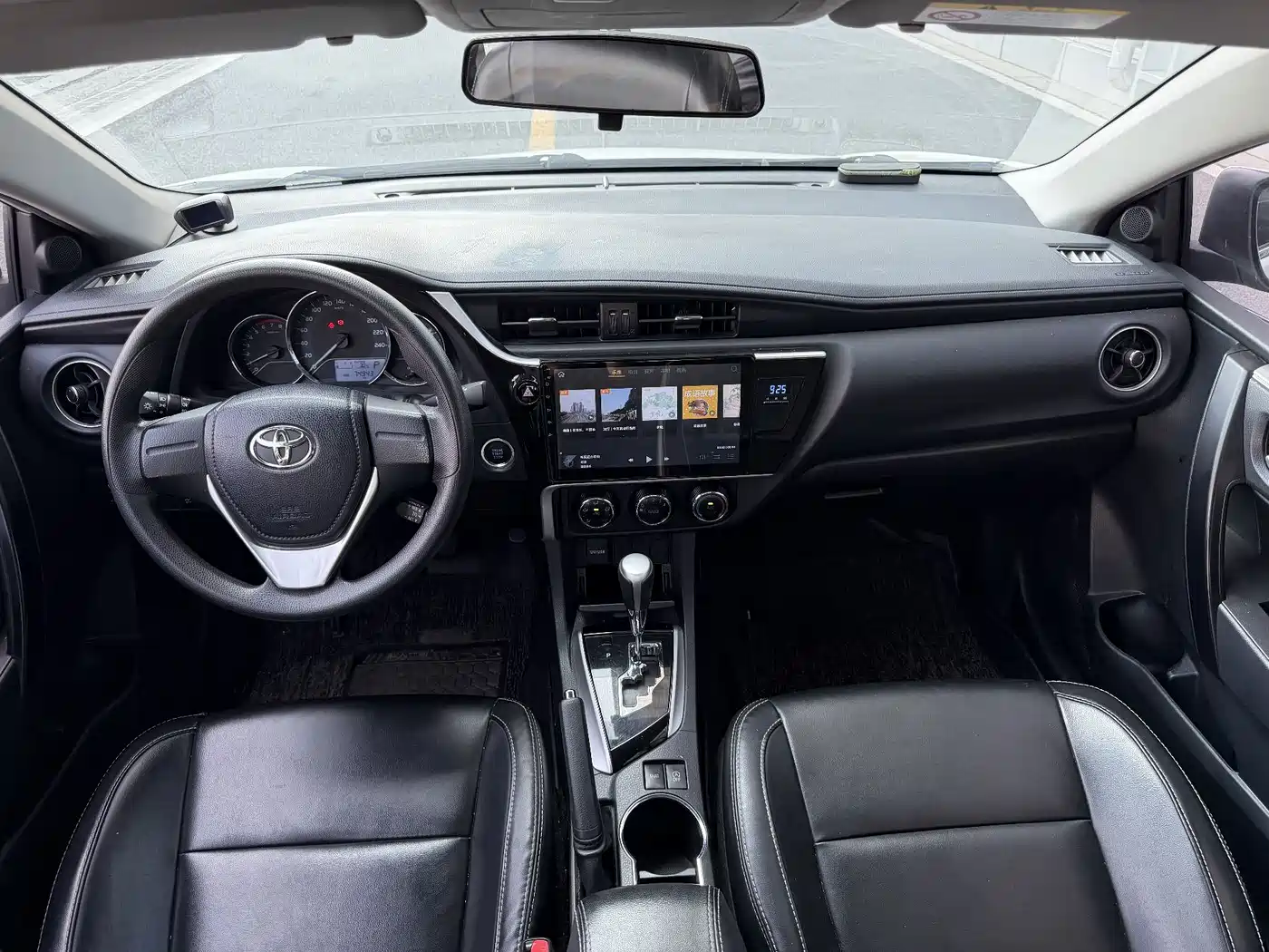 Toyota Corolla 2018 1.2T S-CVT GL Smart Edition фото 10