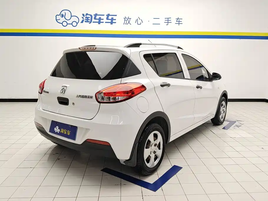 Фото 3 - Baojun 310