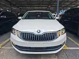 Фото 3 - Škoda Octavia