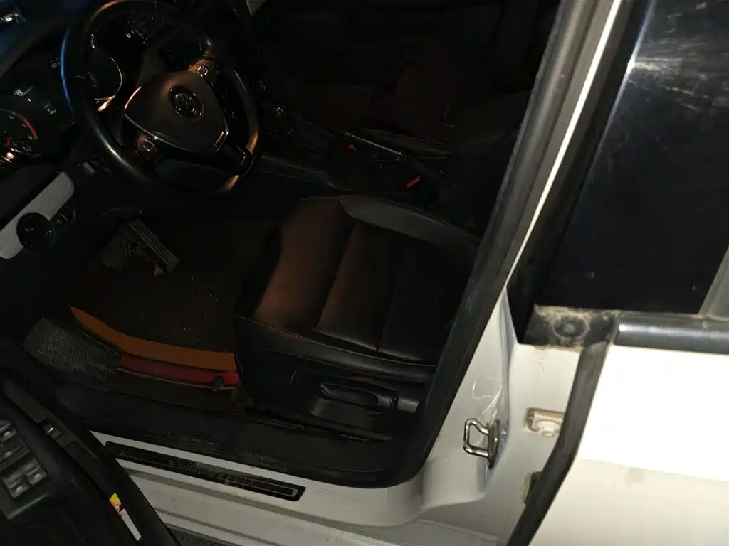 Volkswagen Sagitar 2017 230TSI Automatic Comfort фото 12