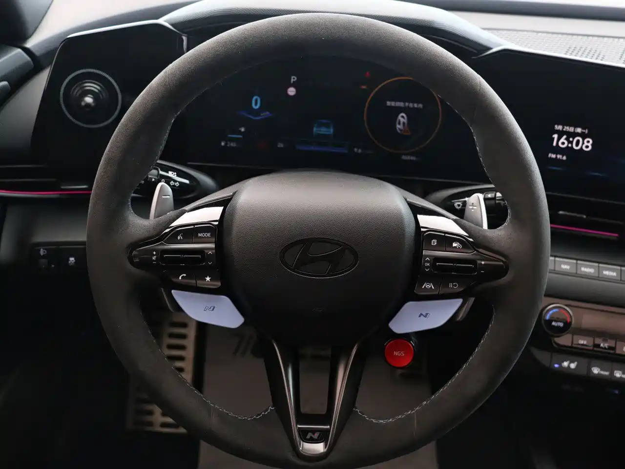 Hyundai Elantra N 2023 2.0T Sport Package Edition фото 16