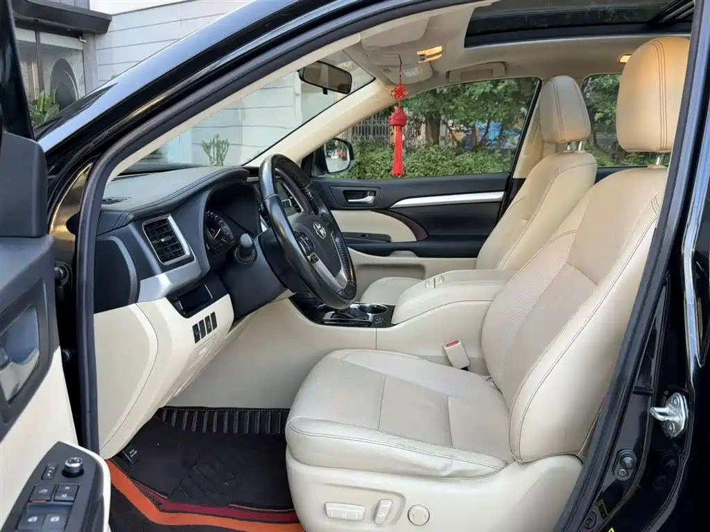 Toyota Highlander 2015 2.0T FWD Luxury Navigation Edition 7-seater фото 7