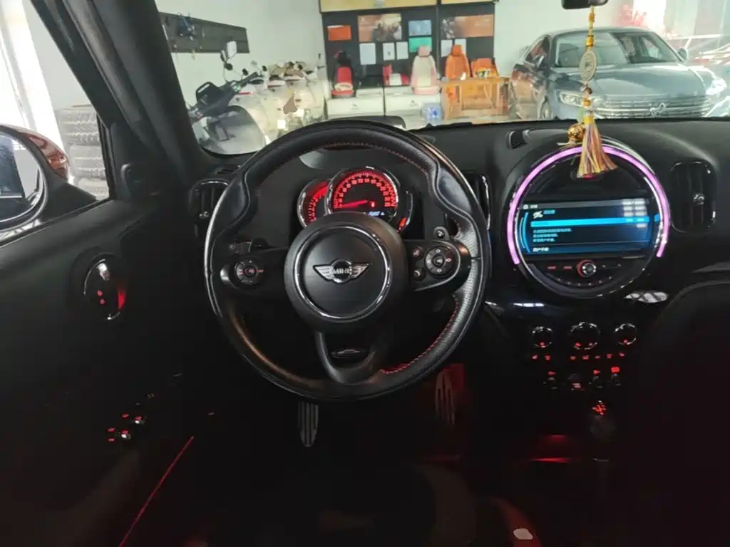 MINI JCW COUNTRYMAN 2017 2017 2.0T JOHN COOPER WORKS Tourer