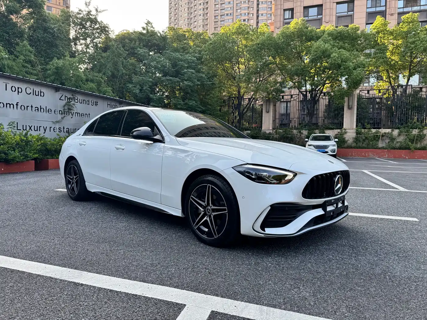 Mercedes-Benz C-Class 2025 Facelift C 260 L Night Sport Edition фото 3