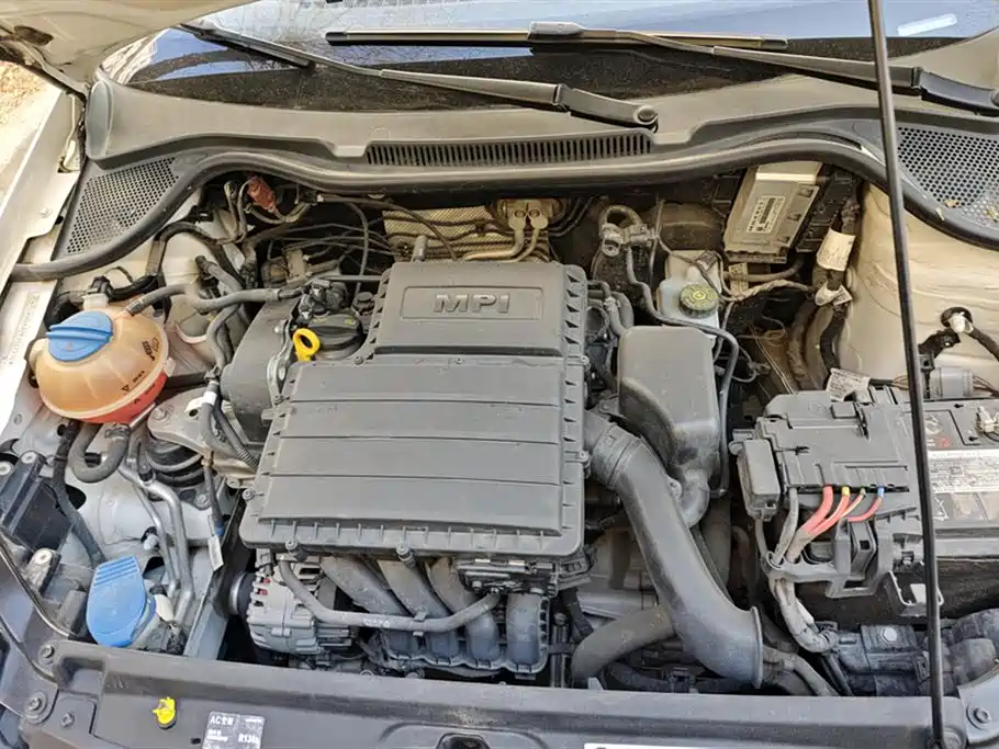 Volkswagen Polo 2018 1.5L Manual Safe Drive фото 10