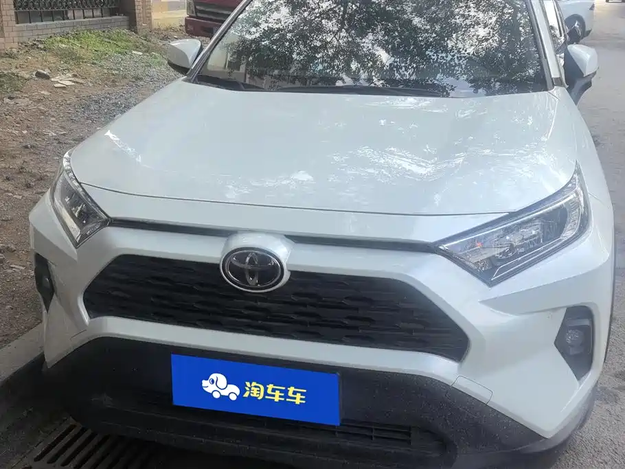 Toyota RAV4 Rongfang 2023 2.0L CVT 2WD Urban Edition фото 2