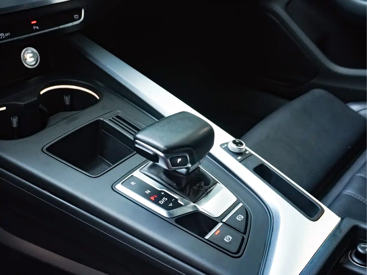 Audi A4L 2020 40 TFSI Fashion Dynamic Edition фото 12