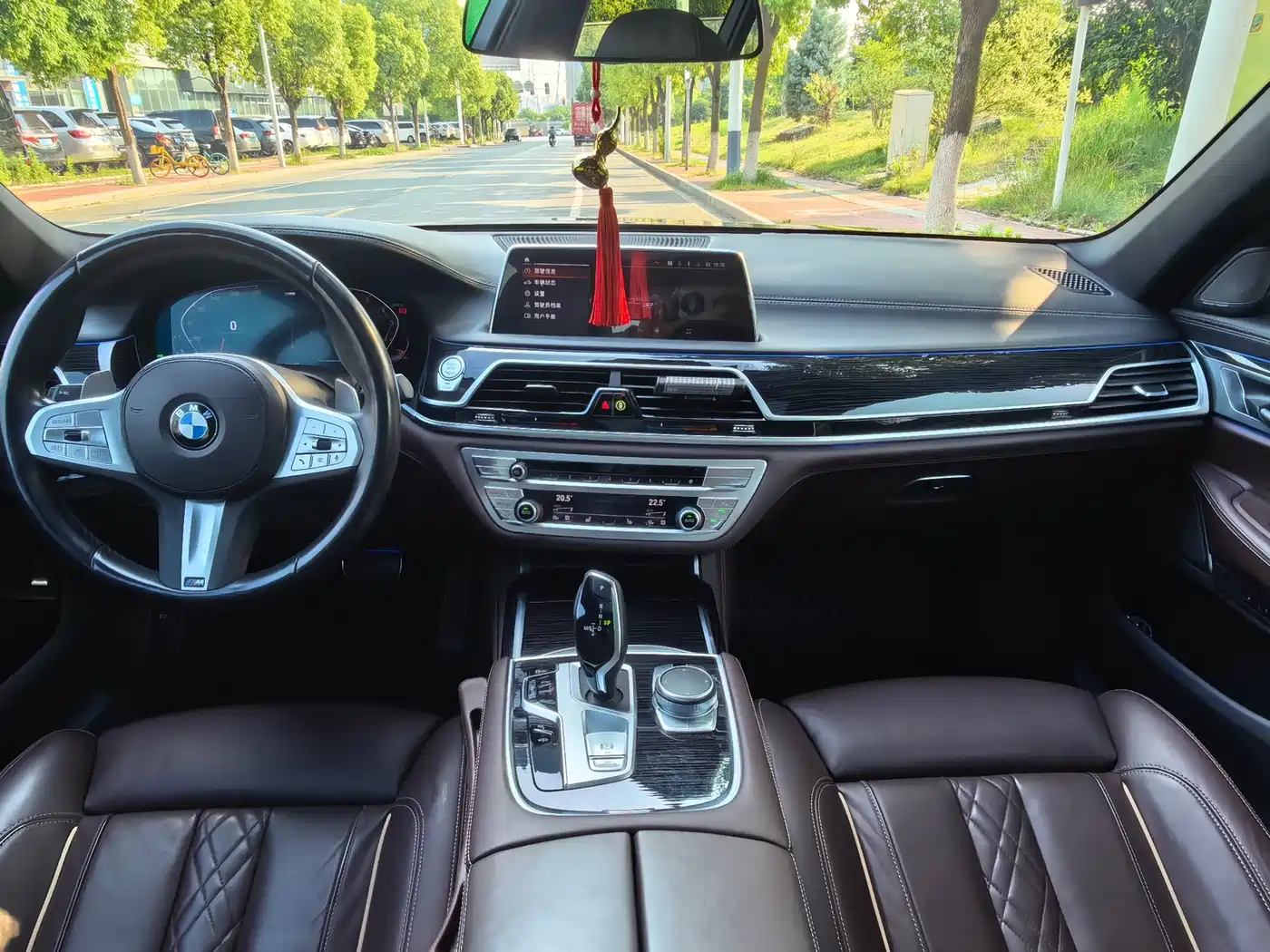 BMW 7 Series 2021 Model 730Li M Sport Package фото 13