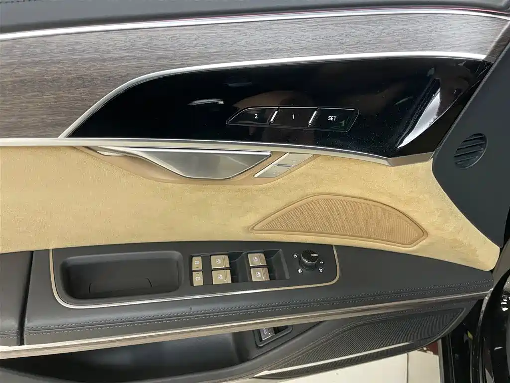 Audi A8 2019 Plus A8L 55 TFSI quattro Prestige фото 8