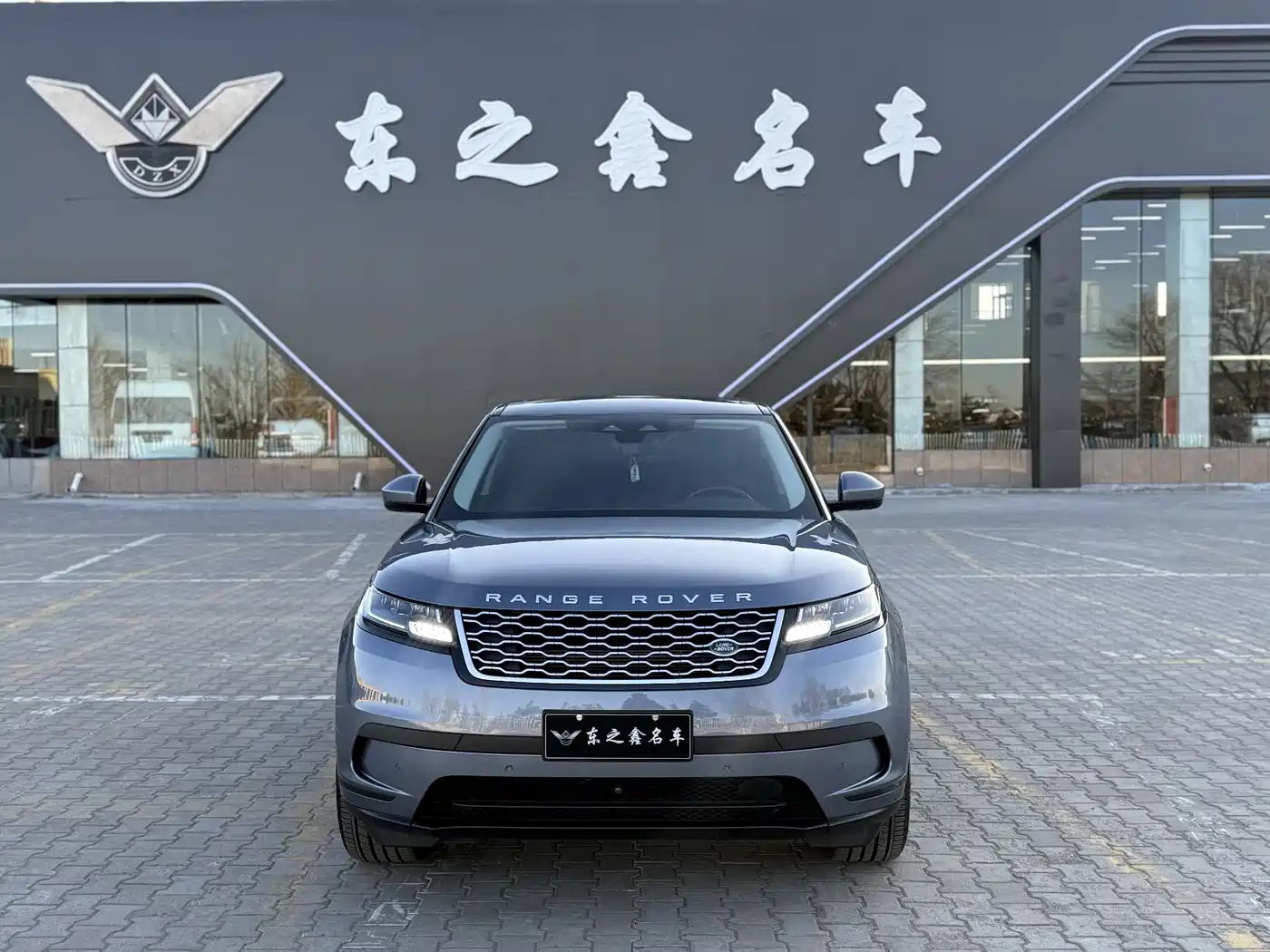 Land Rover Range Rover Velar 2022 250PS фото 2