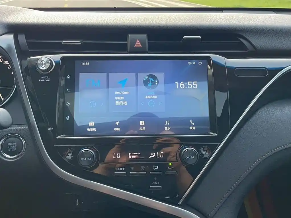 Toyota Camry 2018 2.0G Luxury Edition фото 5