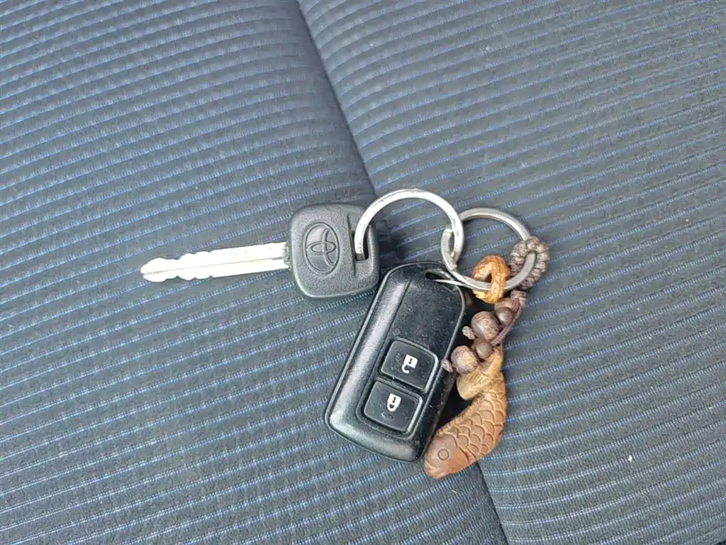 Toyota YARiS L Zhi Xuan 2015 1.5E Auto Charming Edition фото 9