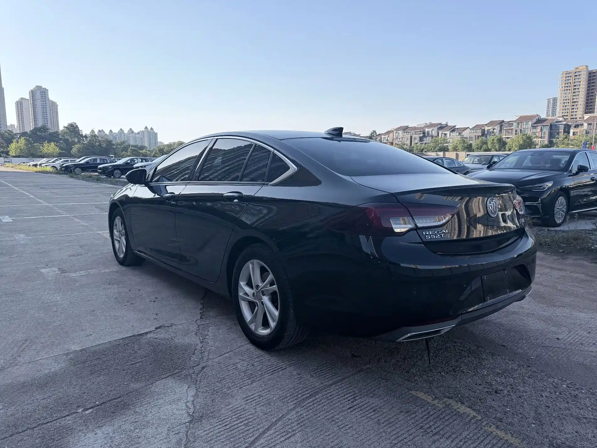 Photo 6 - Buick Regal