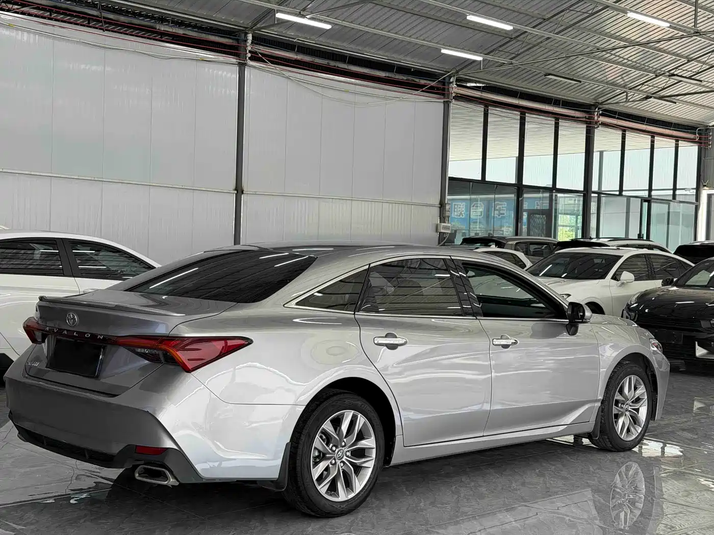 Toyota Avalon 2021 2.5L Luxury Edition фото 7