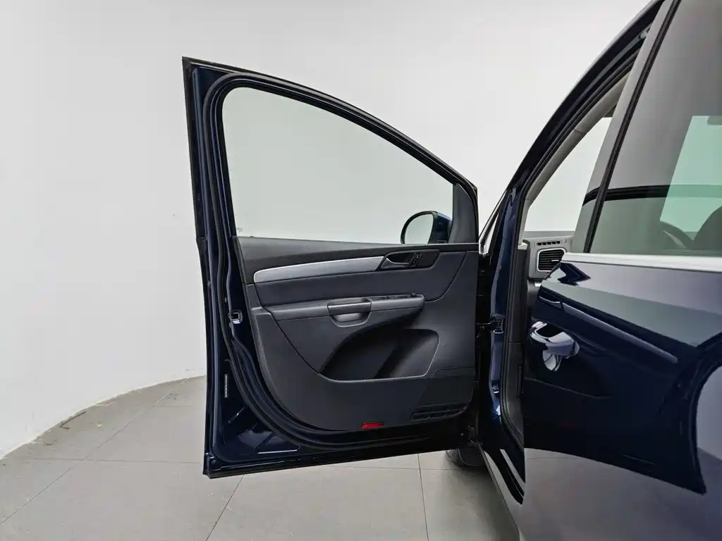Volkswagen Sharan 2018 2018 Facelift 380TSI Comfort 7-Seater