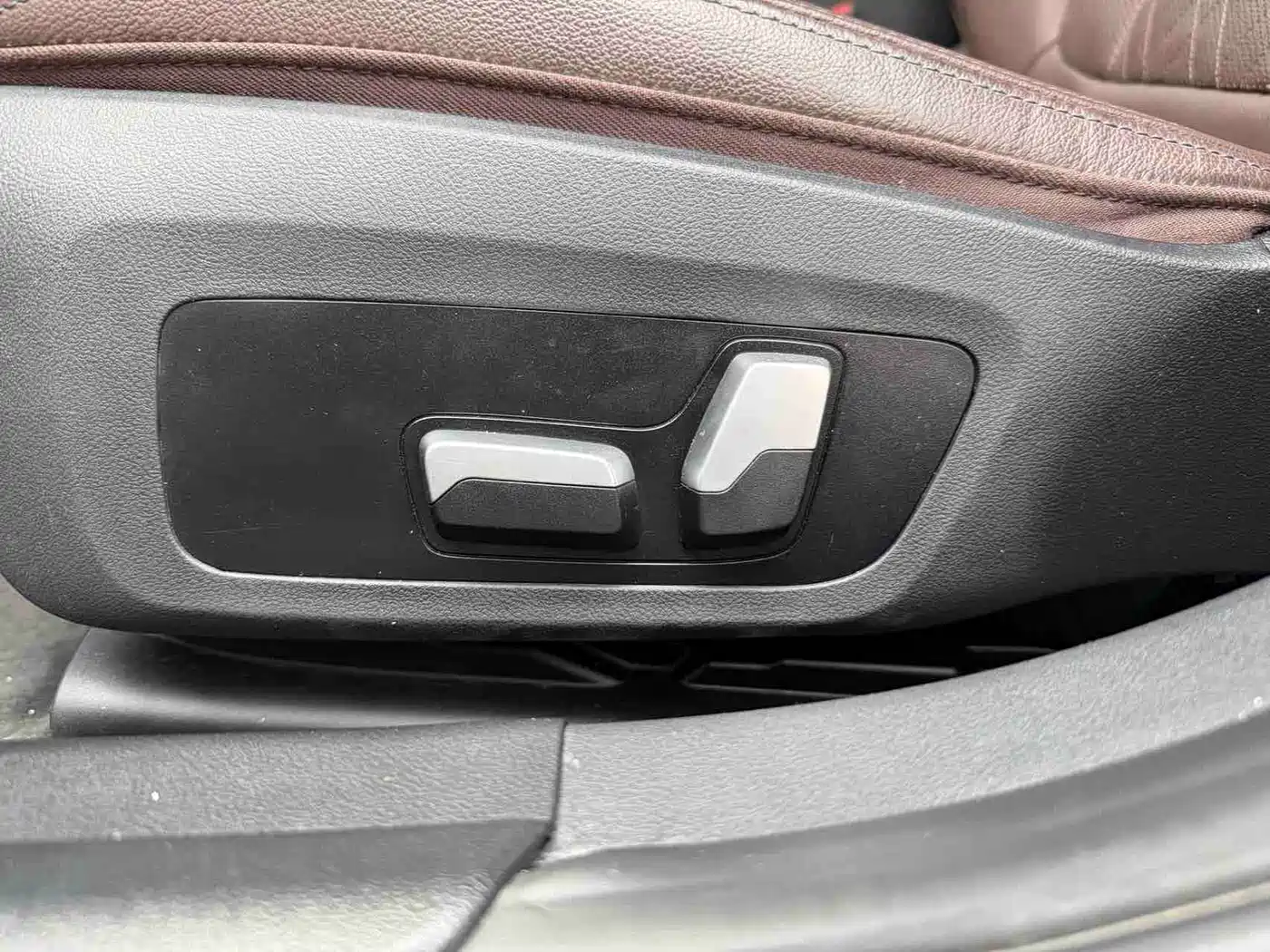 BMW 3 Series 2023 320Li M Sport Package фото 8