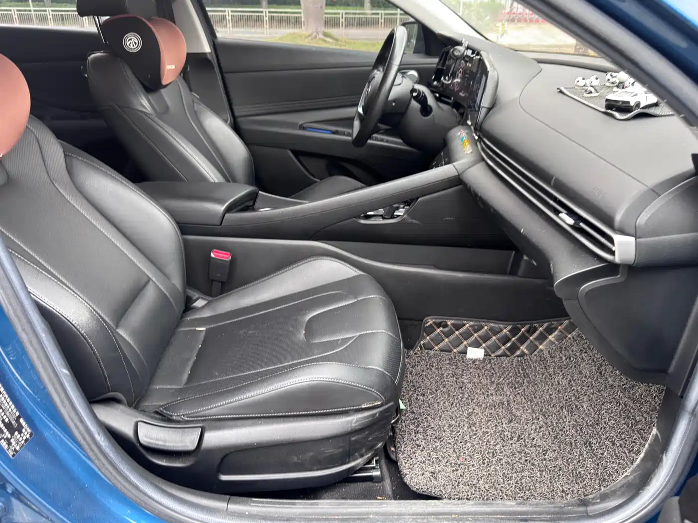Hyundai Elantra 2021 1.5L CVT GLX Elite Edition фото 10