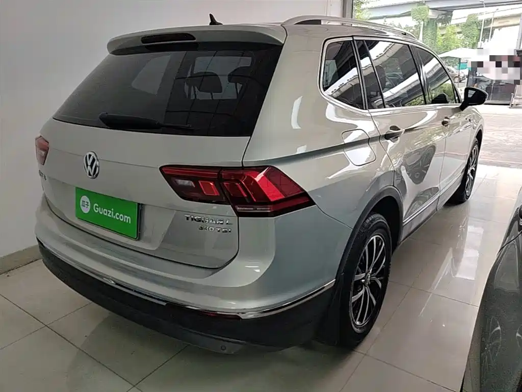 Volkswagen Tiguan L 2018 330TSI Automatic 2WD Luxury Edition фото 7