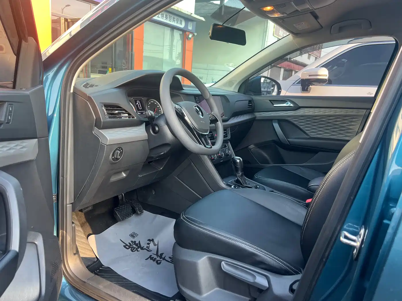 Volkswagen Tharu 2021 Model 280TSI 2WD Trend Edition фото 5