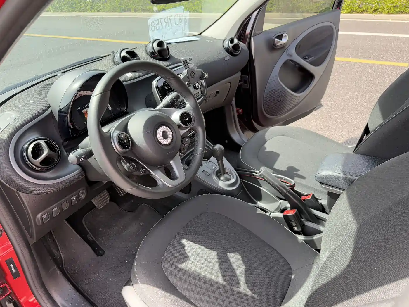 smart forfour 2018 2018 1.0L 52kW Passion Edition