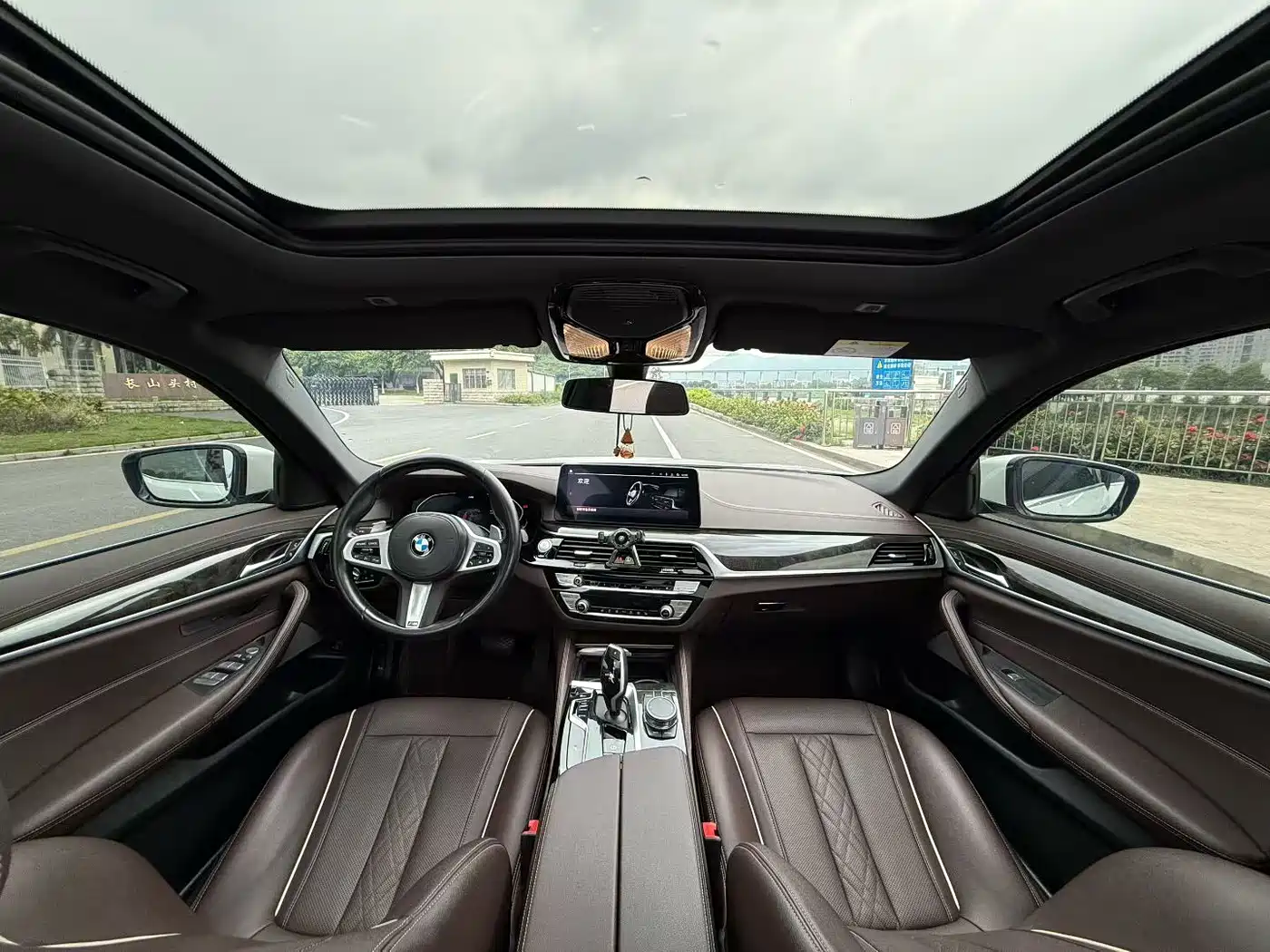 BMW 5 Series 2022 530Li Leading M Sport Package фото 5