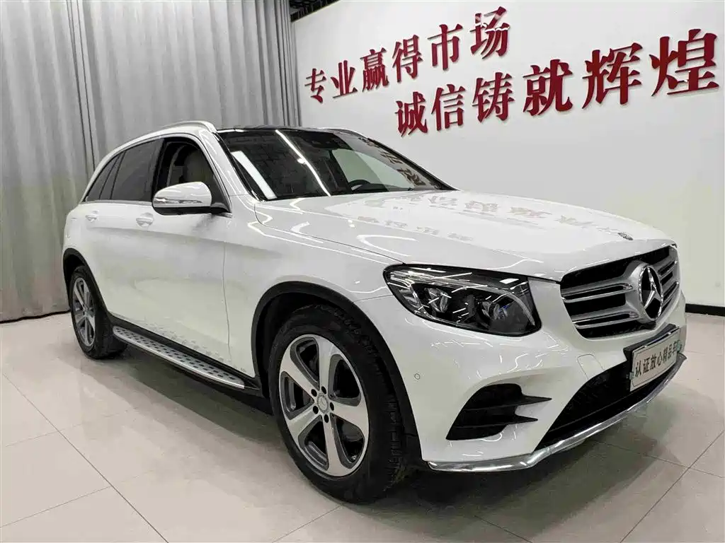 Mercedes-Benz GLC 2017 GLC 300 4MATIC Dynamic фото 3