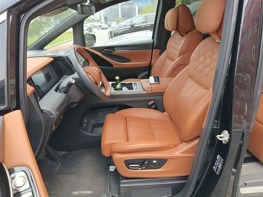 GAC Trumpchi Trumpchi Xiangwang M8 2025 Model QianKun Series Ultra First Class фото 15