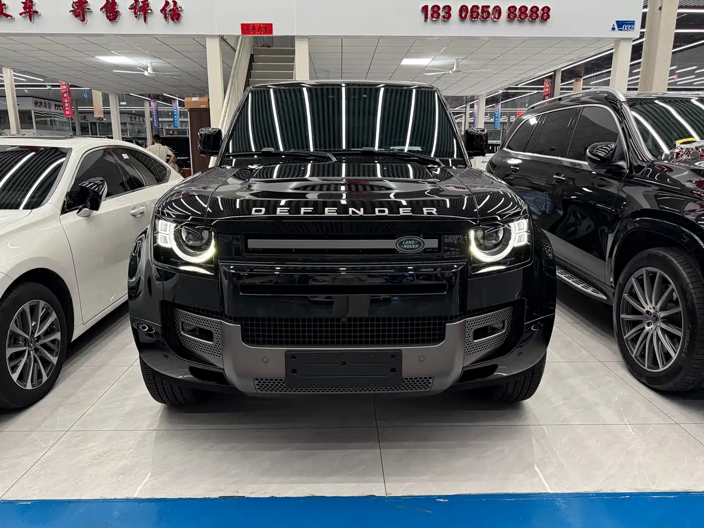 Land Rover Defender 2025 110 3.0T P400 Dark Special Edition