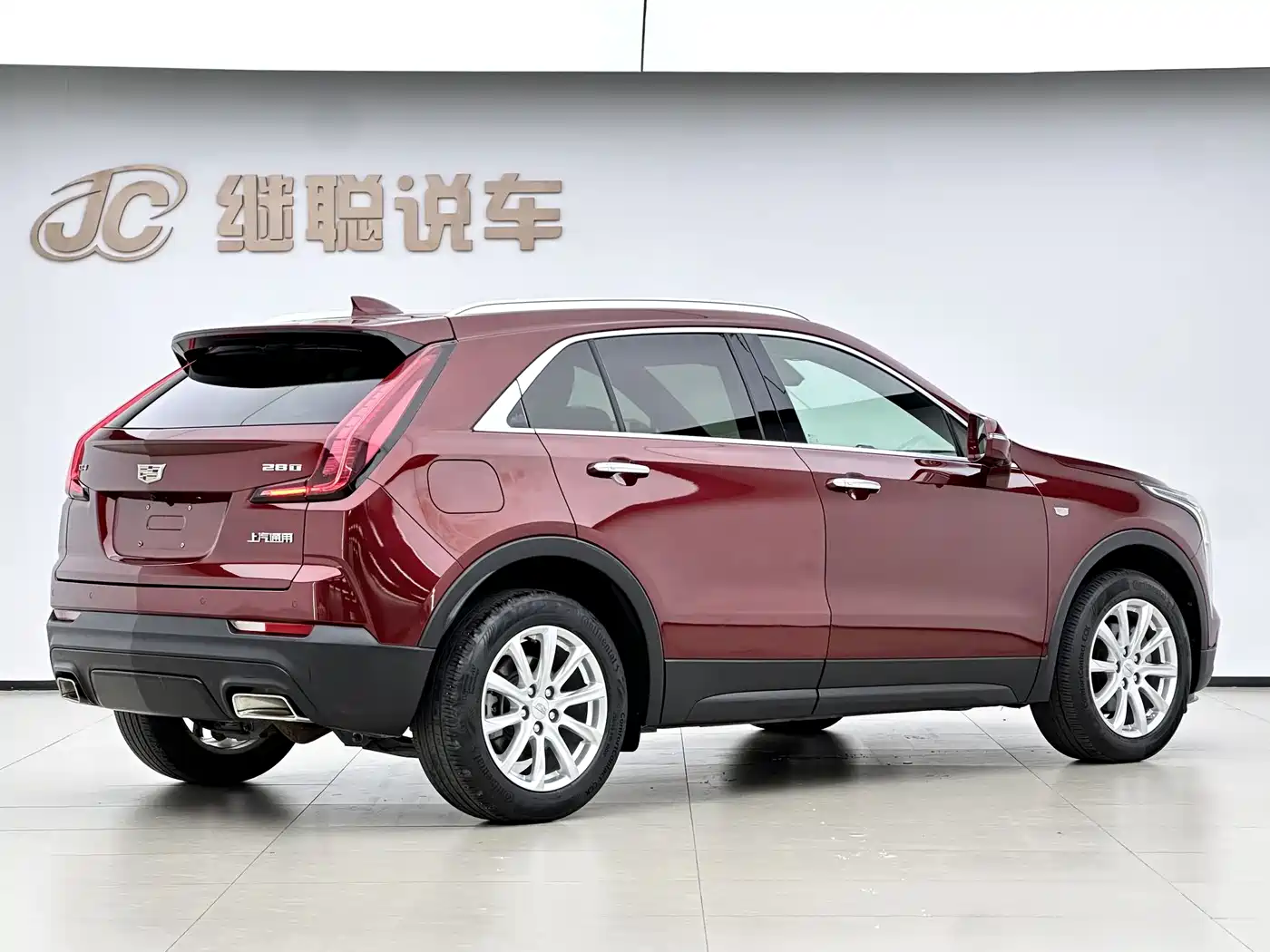 Cadillac XT4 2018 Model 28T 2WD Technology фото 9