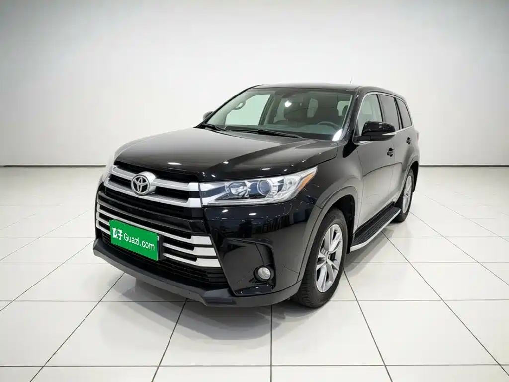 Photo 1 - Toyota Highlander