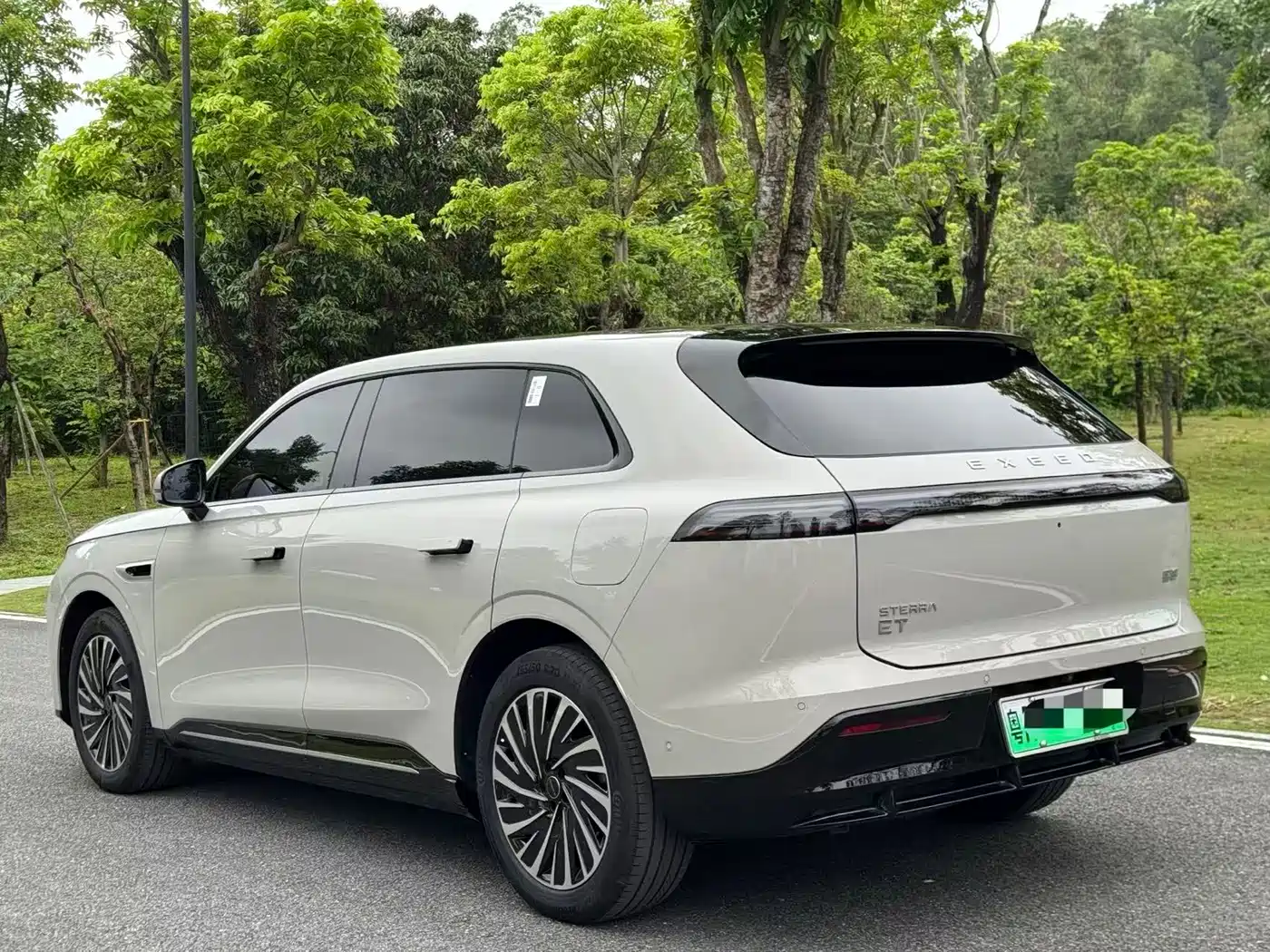 Exeed Exlantix ET 2025 2025 Model EREV 240 Pro 4WD Highway Assist