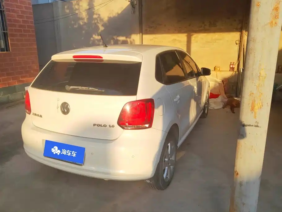Photo 3 - Volkswagen Polo