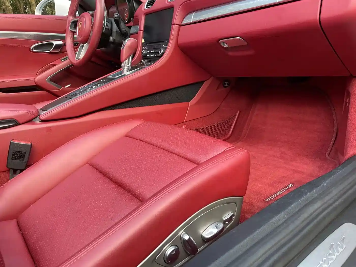 Porsche 718 2018 Boxster 2.0T фото 6