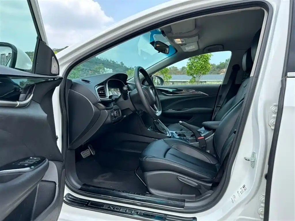 Buick Excelle 2021 Facelift Exemplar 1.5L Auto Elite фото 4