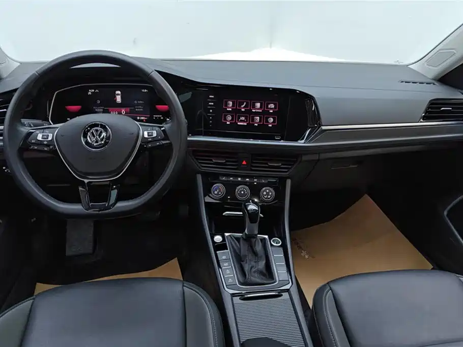 Volkswagen Sagitar 2021 280TSI DSG Surpassing Edition фото 12