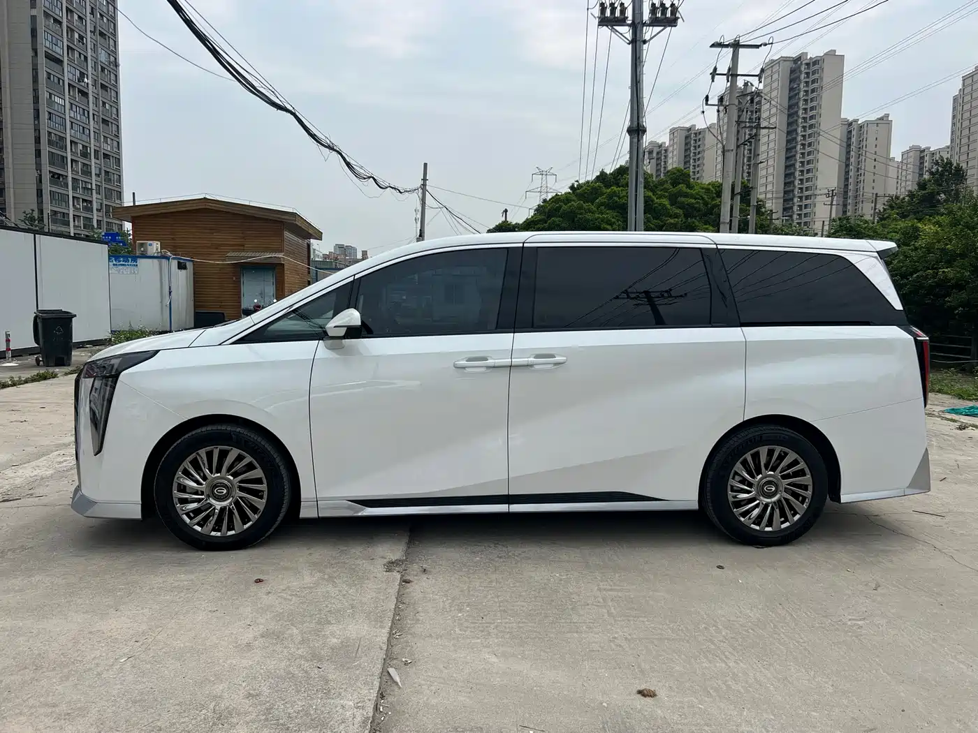 GAC Trumpchi Trumpchi M8 2023 Model Master Series Hybrid Royal Edition фото 4