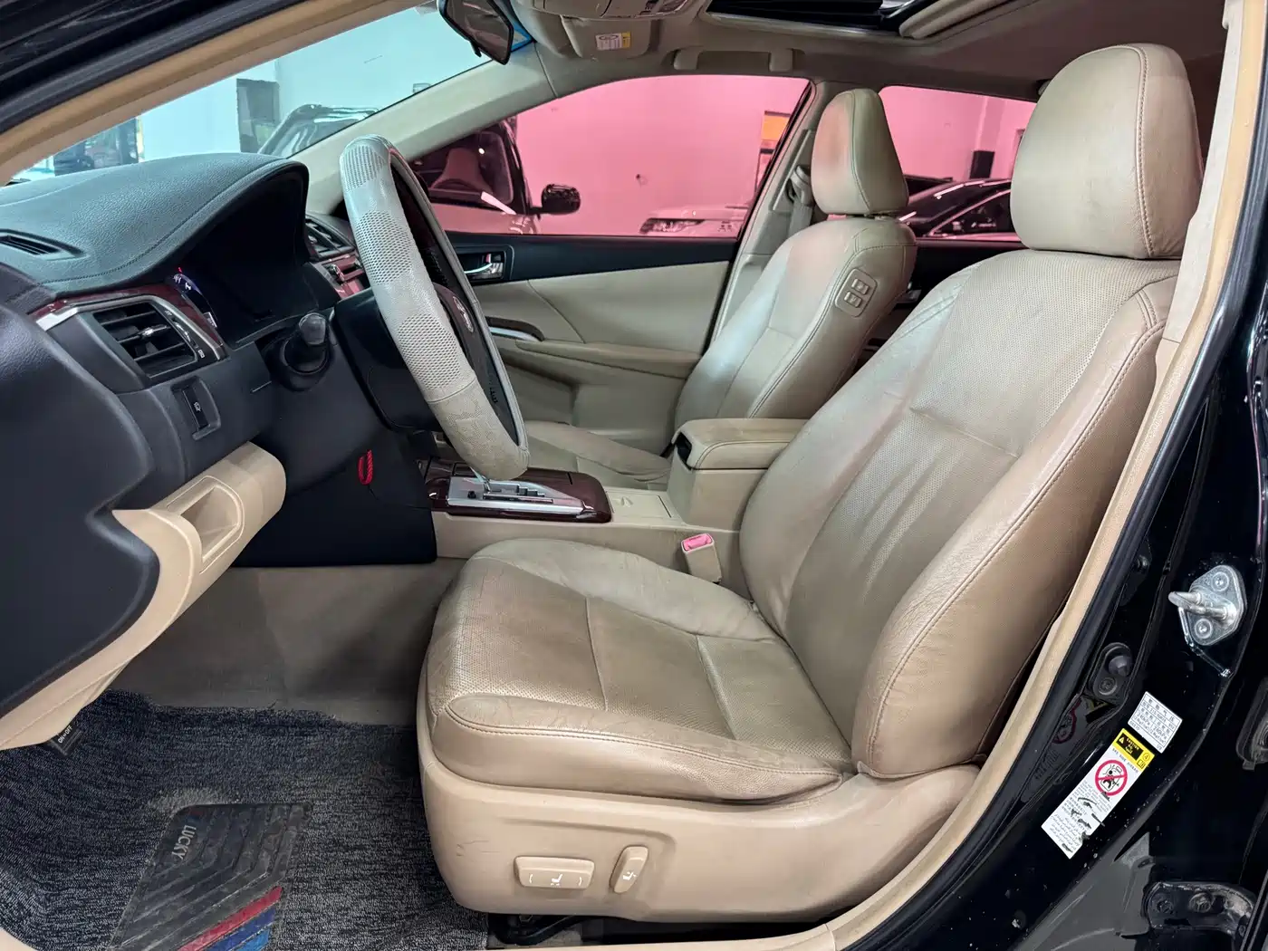 Фото 9 - Toyota Camry