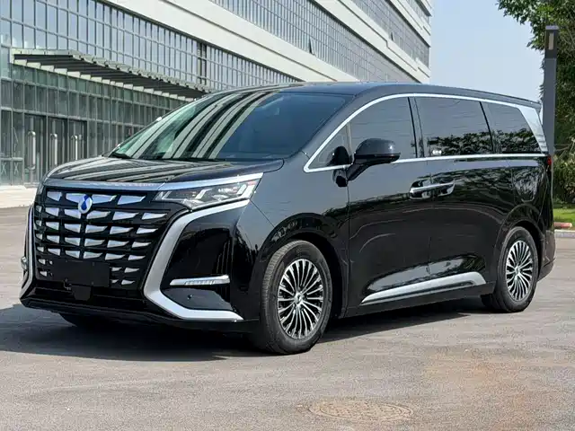 Denza D9 2024 DM-i 980 AWD Prestige