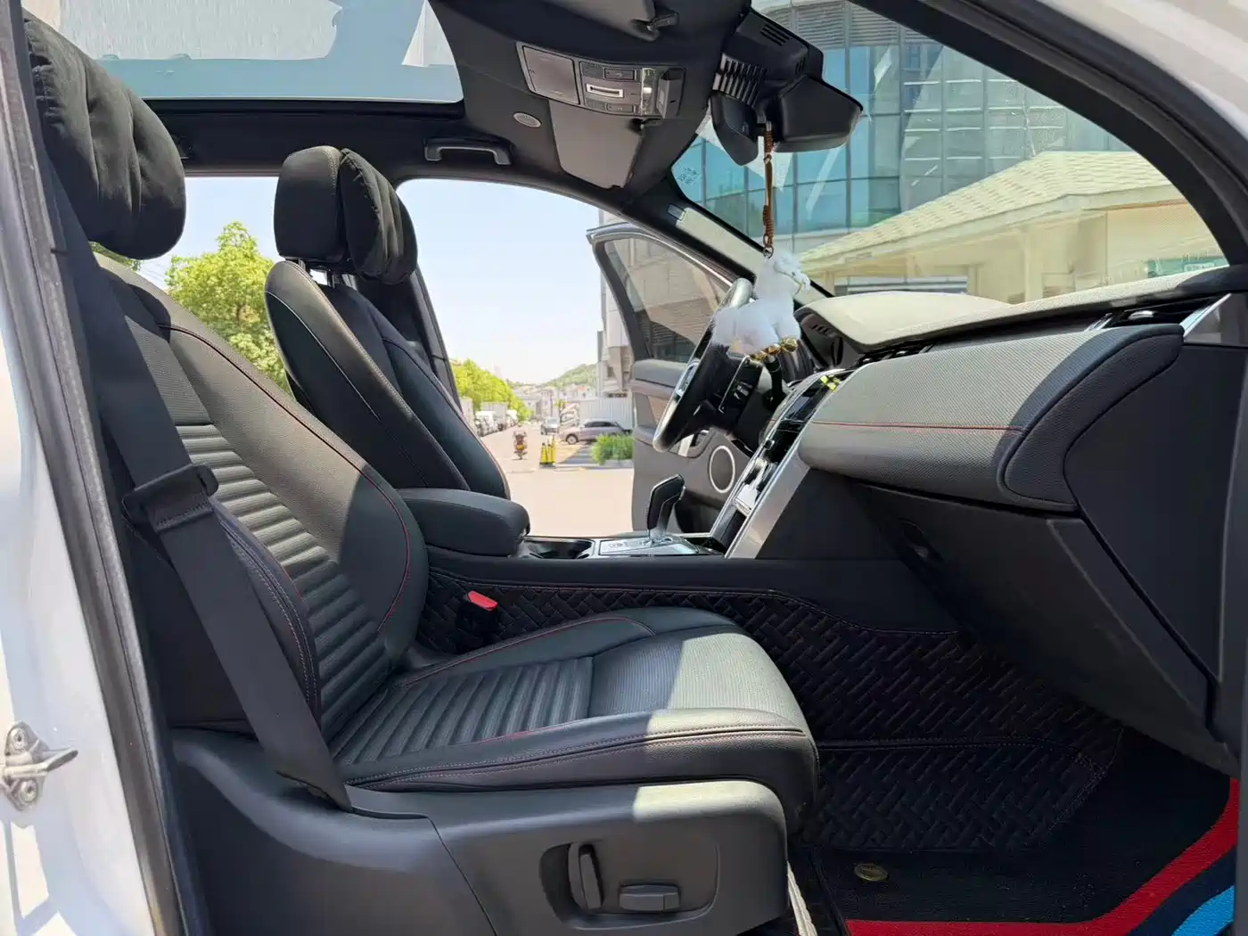 Land Rover Discovery Sport 2022 Model 249PS R-Dynamic S Performance Edition 5-Seater фото 12