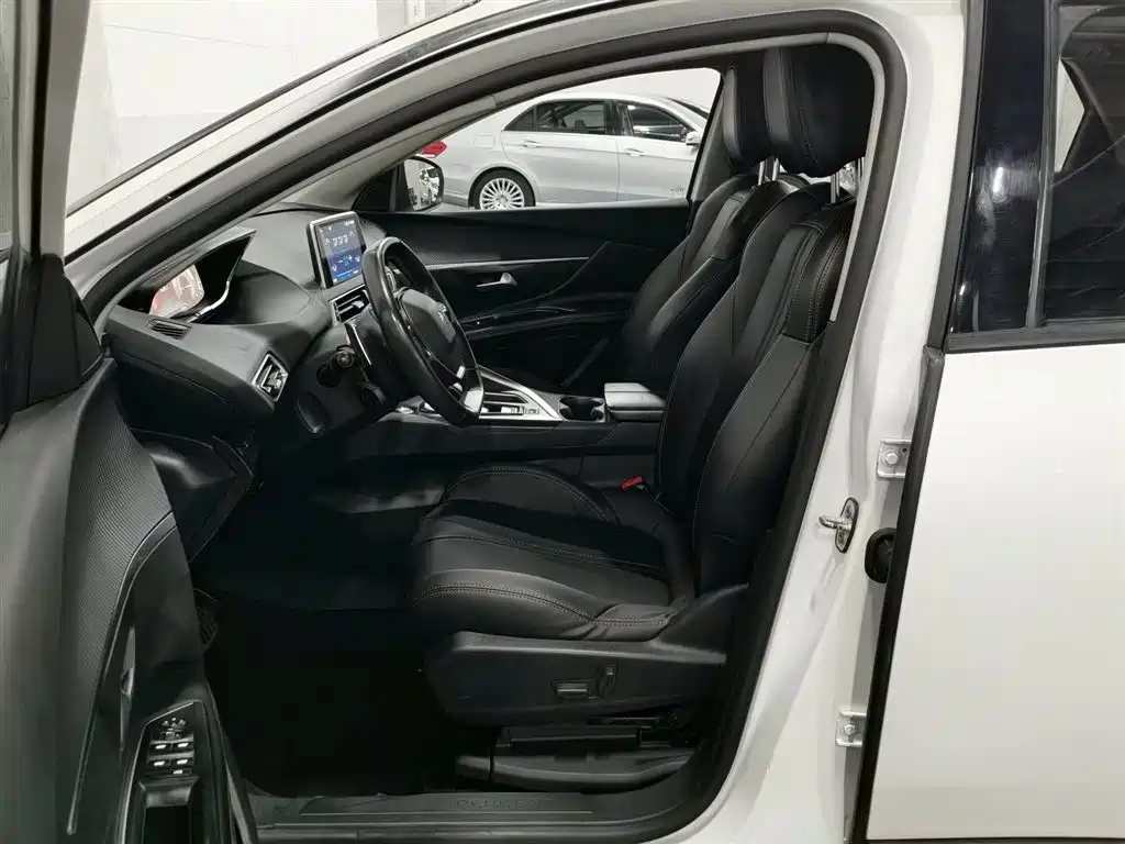 Peugeot 4008 2019 360THP Pioneer Edition фото 10