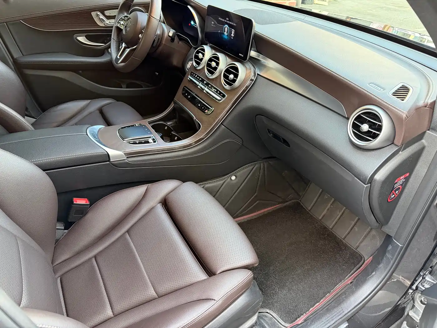 Mercedes-Benz GLC 2021 GLC 260 L 4MATIC Luxury фото 10