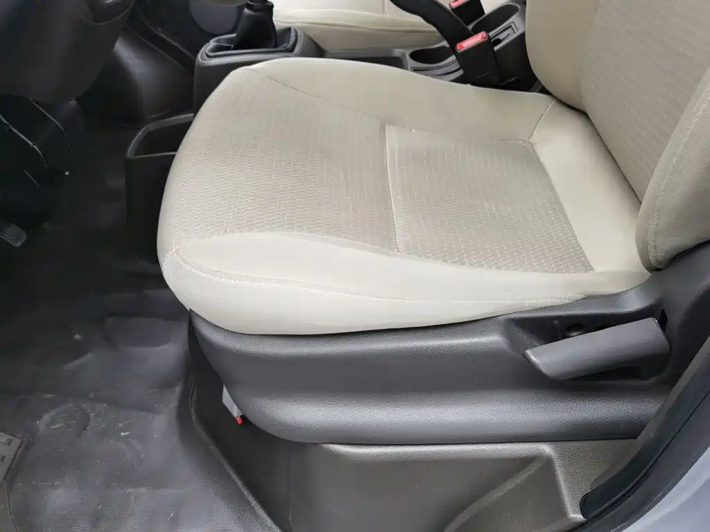 Wuling Motors Wuling Rongguang S 2024 2023 1.5L Base 5/7 Seater