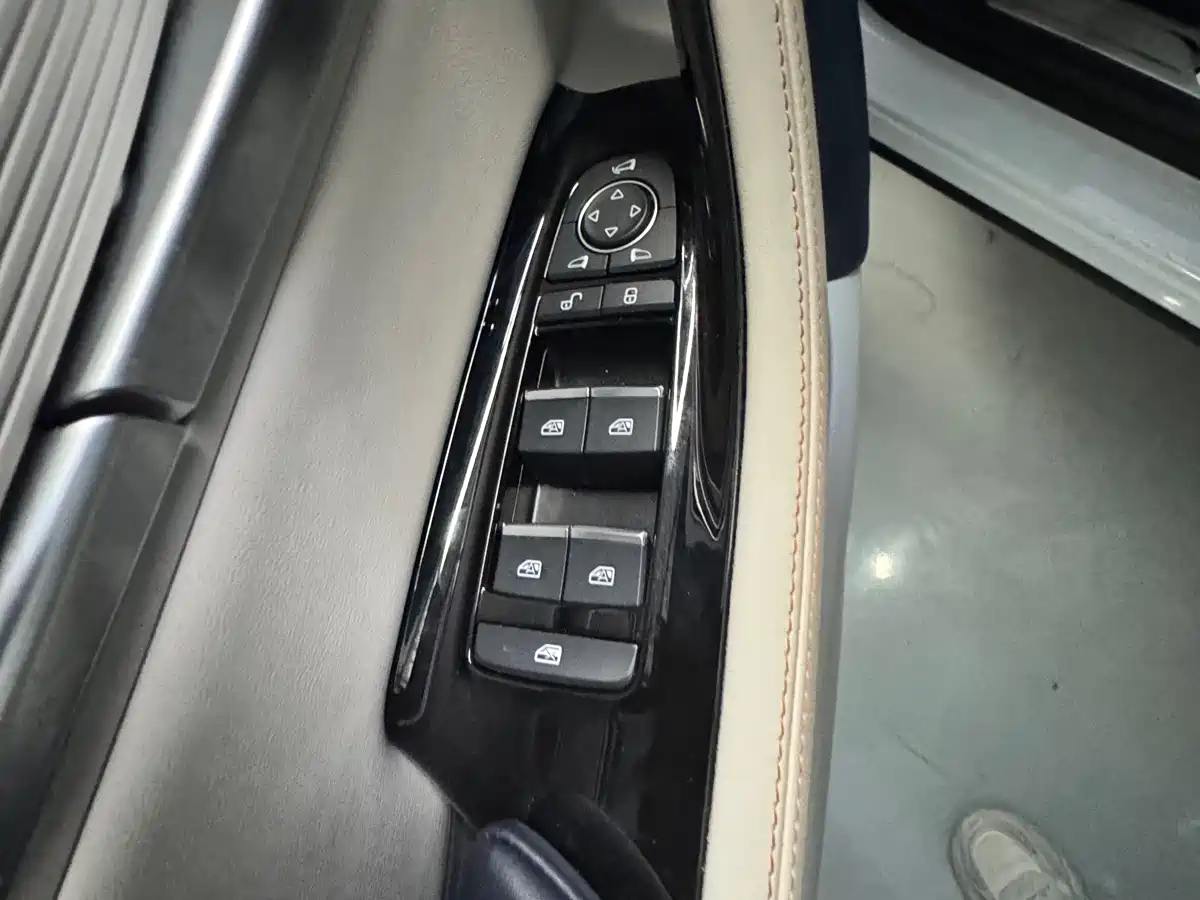 BYD Song PLUS PHEV 2021 DM-i 110KM Flagship PLUS фото 17