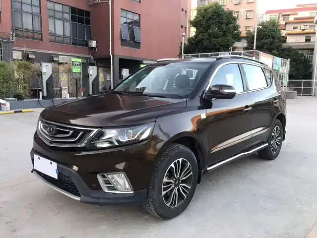 Geely Emgrand X6 2016 1.8L Manual Luxury