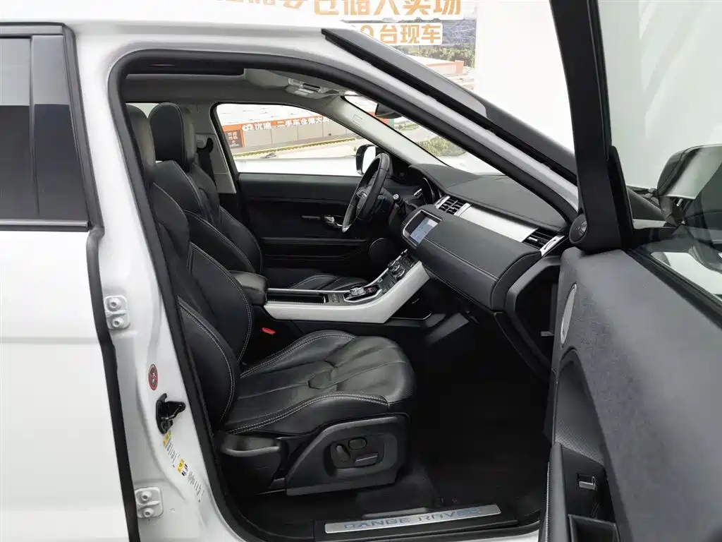 Land Rover Range Rover Evoque (Import) 2013 2.0T 5-door Dynamic Edition фото 23