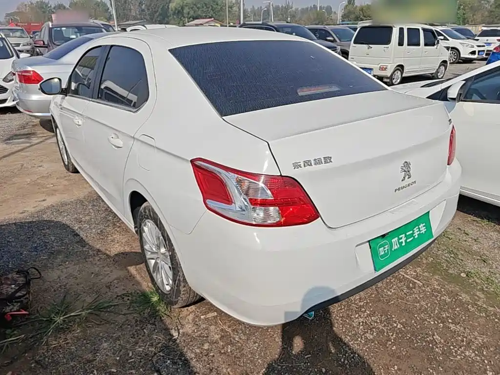 Photo 5 - Peugeot 301