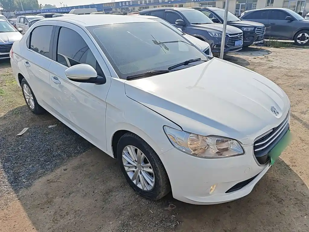 Photo 4 - Peugeot 301