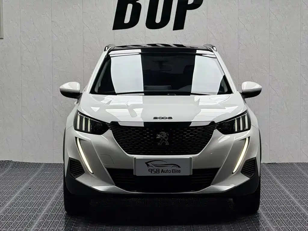 Peugeot 2008 2023 2022 230THP THE ONE