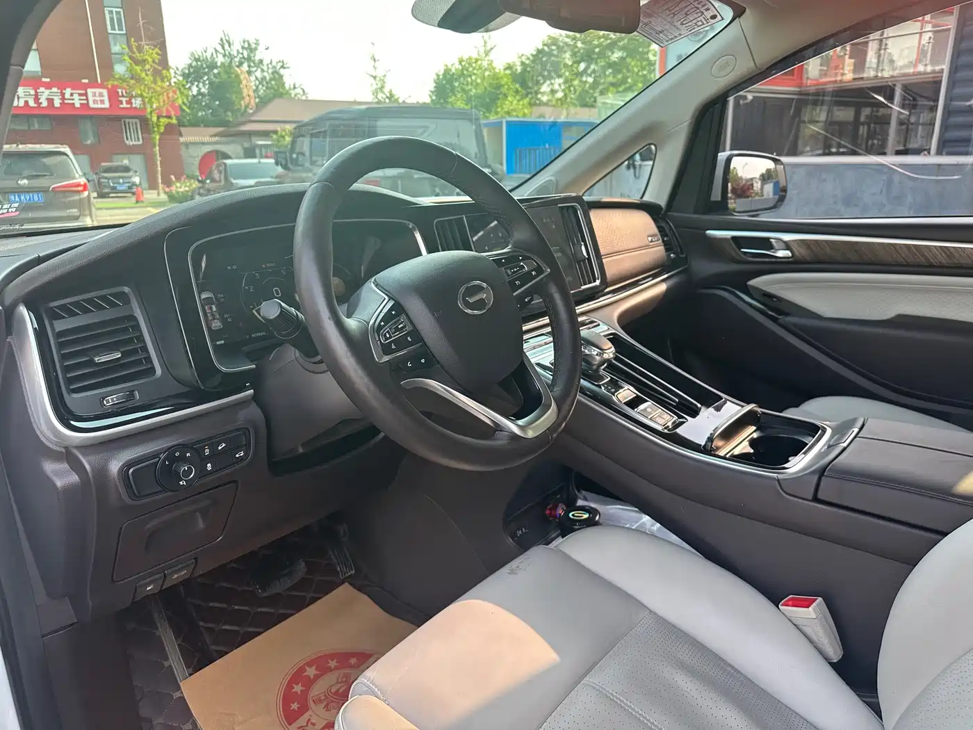 GAC Trumpchi Trumpchi M8 2021 Leading Show Series 390T Ultimate Edition фото 11
