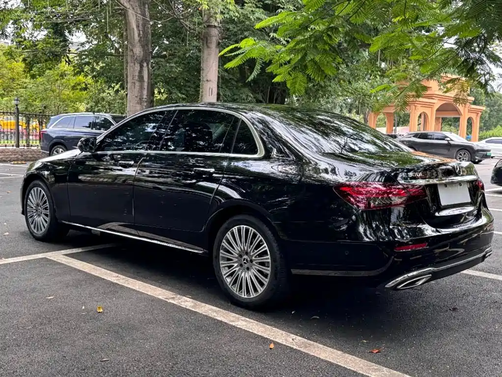 Mercedes-Benz E-Class 2022 Second Facelift E 300 L Fashion фото 12